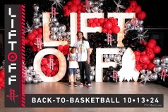 RocketsLiftOffBtB_092559