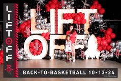 RocketsLiftOffBtB_093044
