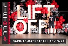 RocketsLiftOffBtB_094407
