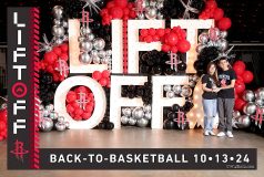 RocketsLiftOffBtB_104654